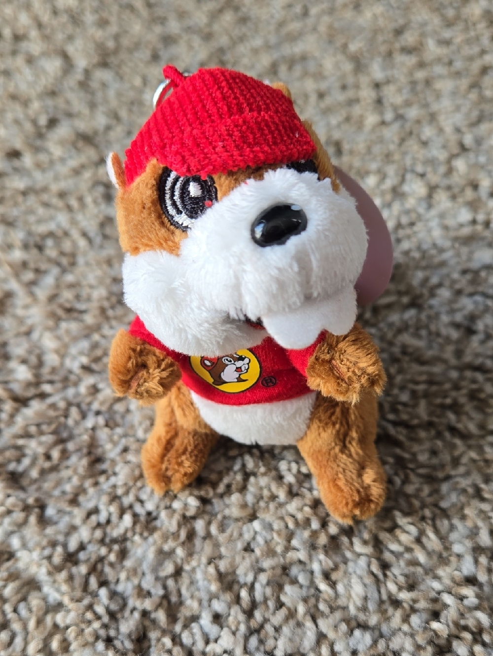 🦫✨ Buc-ee’s Plush Keychain – Red Hoodie Edition! ✨🦫